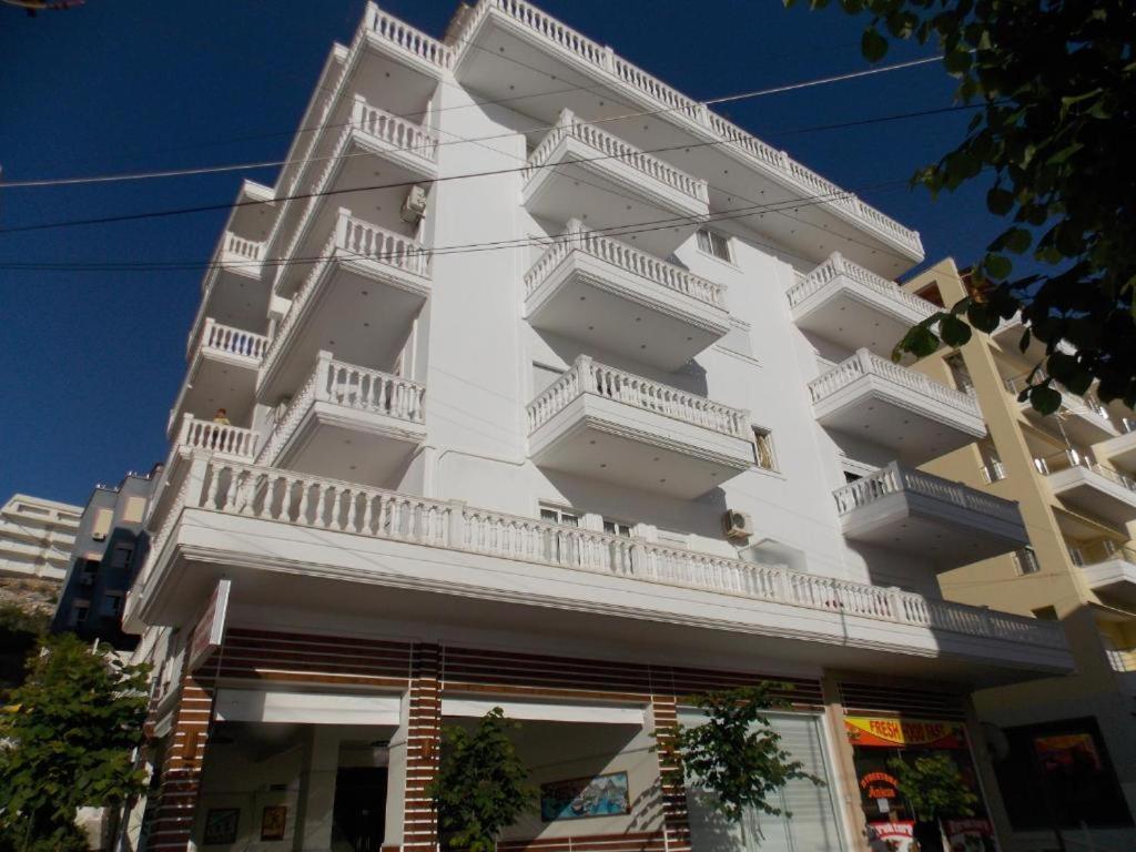 סרנדה Coastline Apartments מראה חיצוני תמונה